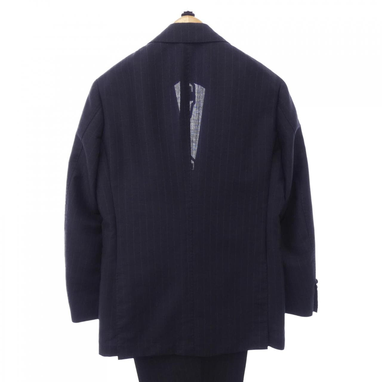 Brilla Suit
