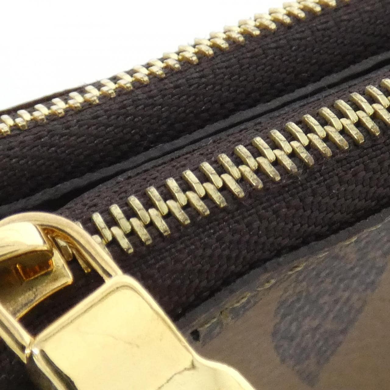 ルイヴィトン モノグラム ジャイアント ポシェット ドゥーブル ジップ M69203 ショルダーバッグ