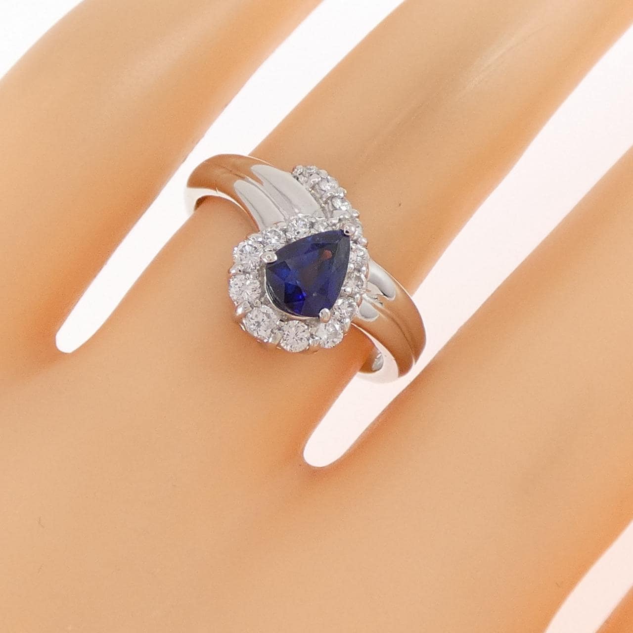 PT900 サファイヤ リング 0.78CT