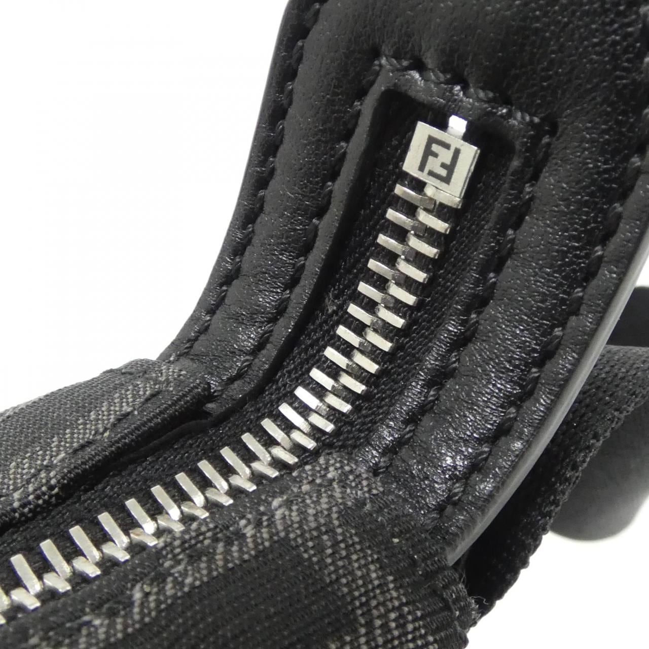 フェンディ 7VA526 AG0M ウエストバッグ