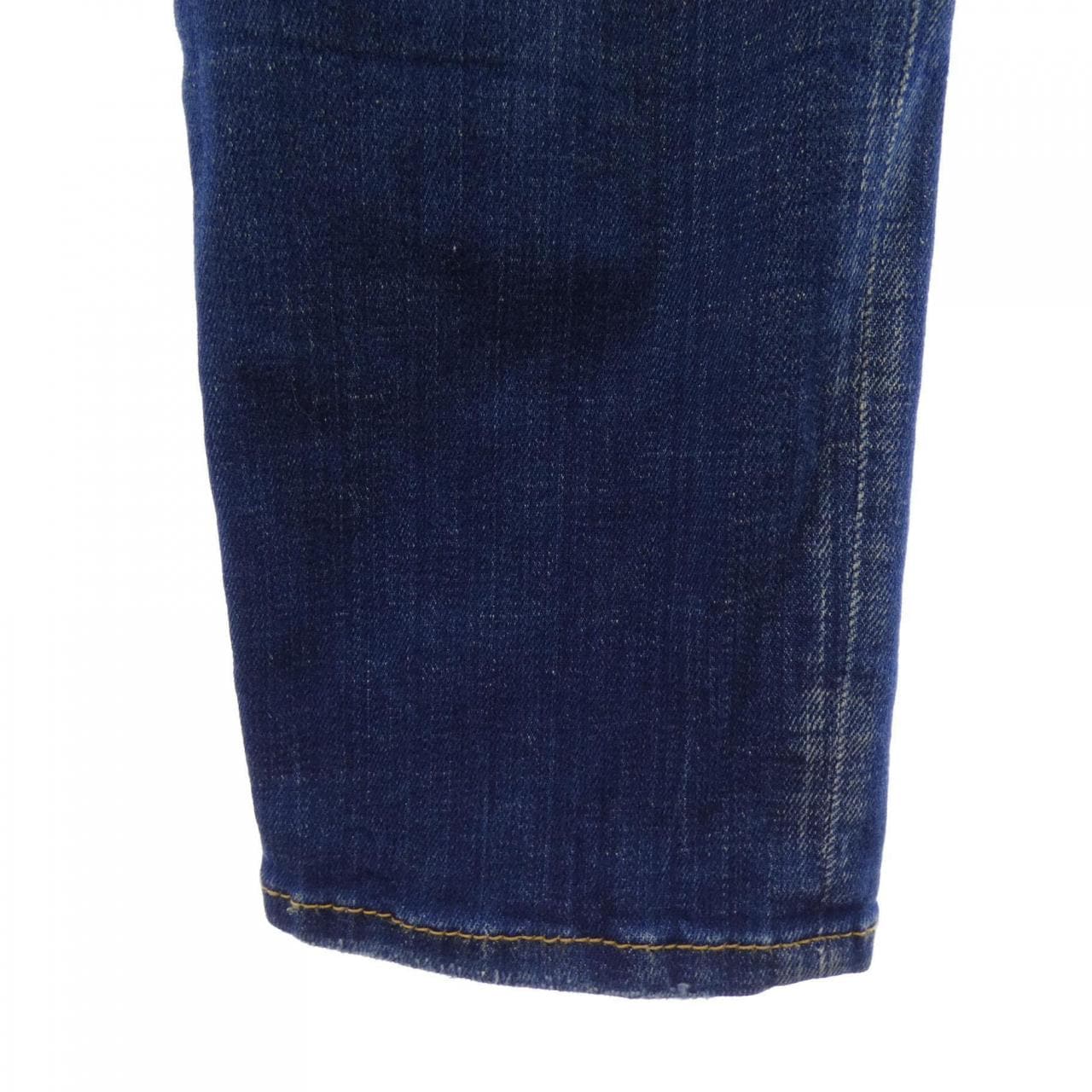 ディースクエアード DSQUARED2 S71LB0747 ジーンズ