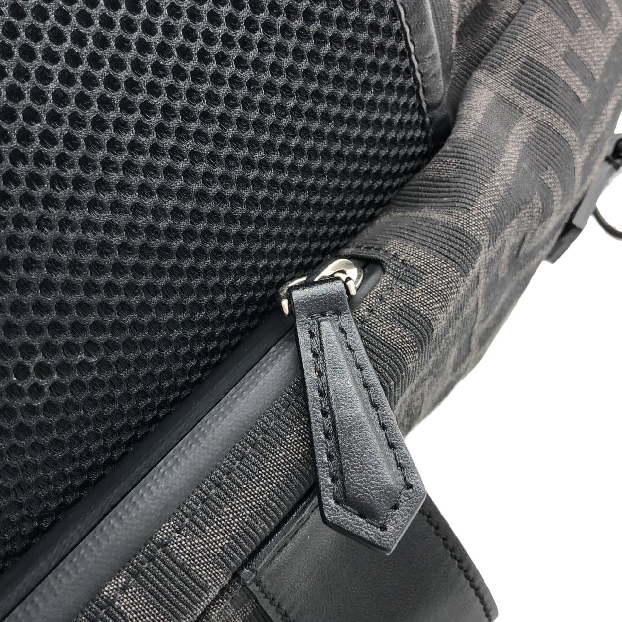 フェンディ フェンディ ストライク ラージ 7VZ056 AG0M リュックサック