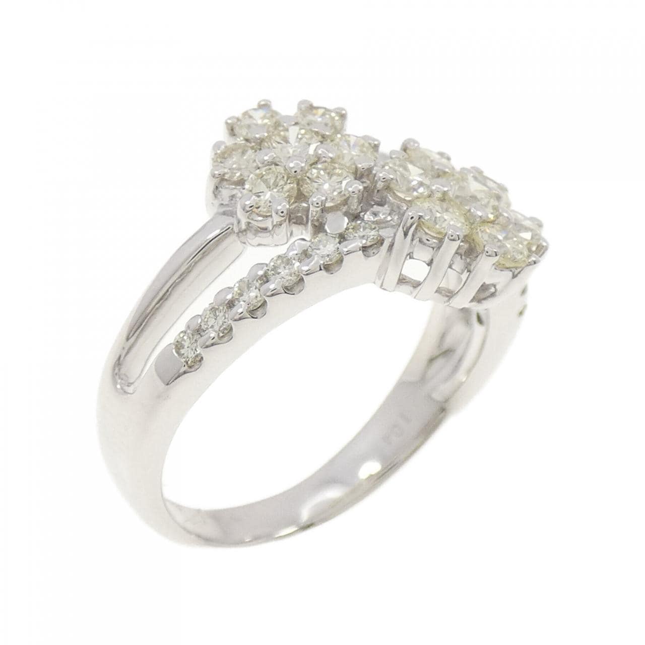K18WG フラワー ダイヤモンド リング 1.04CT