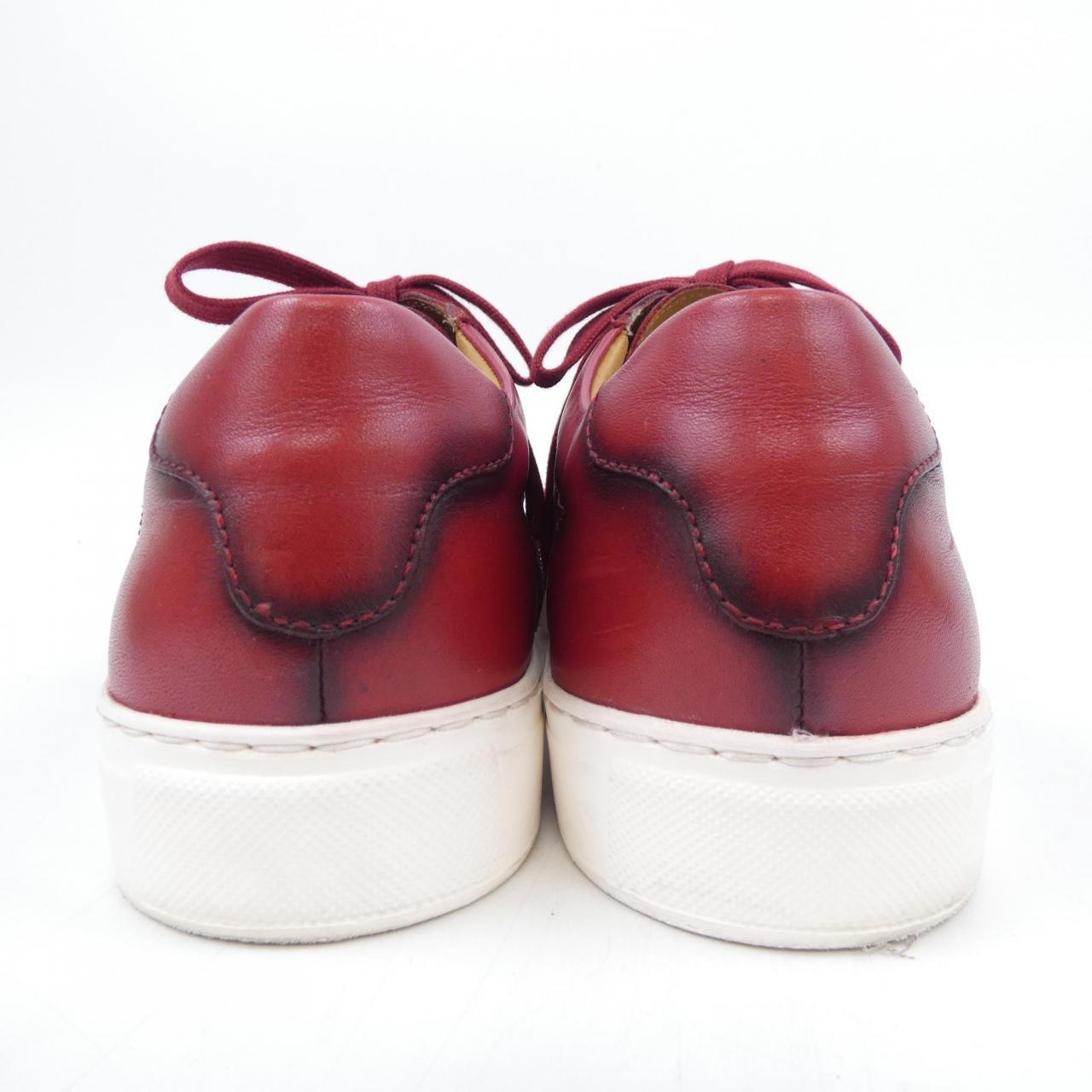 MORAL CODE スニーカー