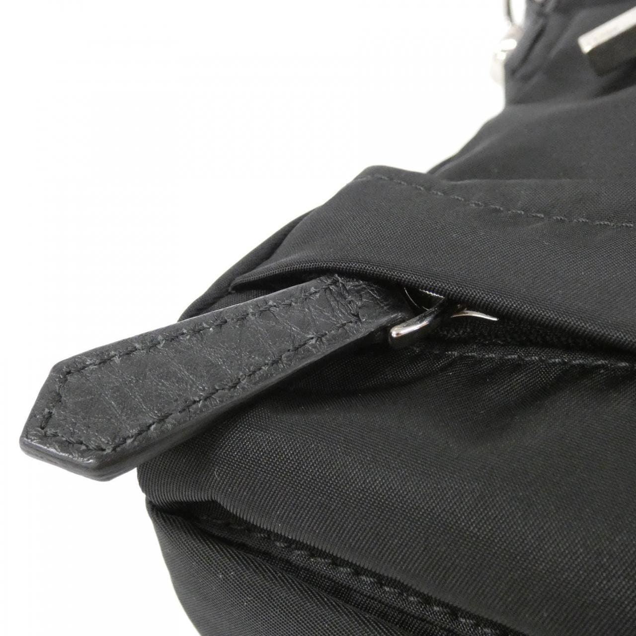 フェンディ 7VZ068 AGQT ショルダーバッグ