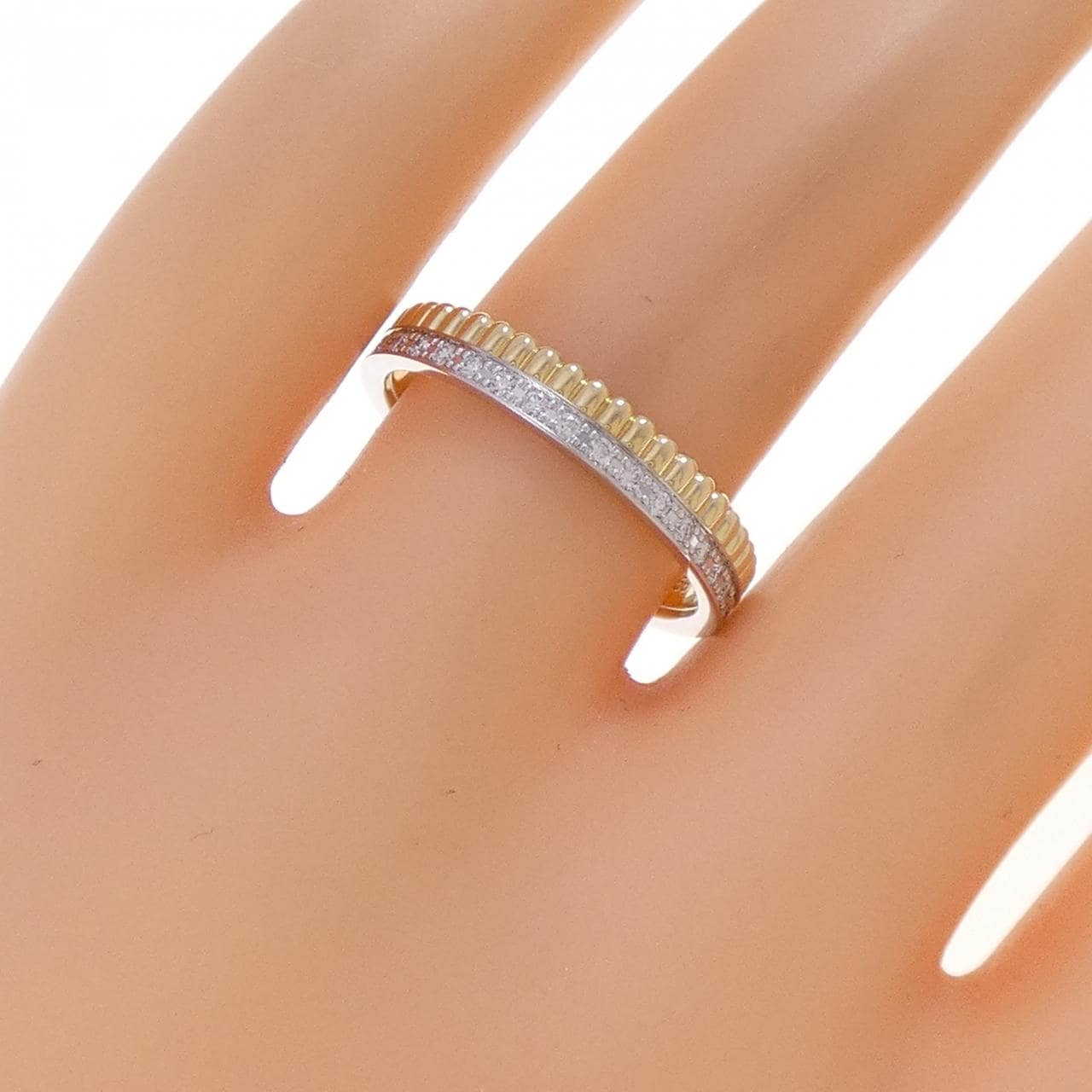 ブシュロン キャトル ラディアント リング