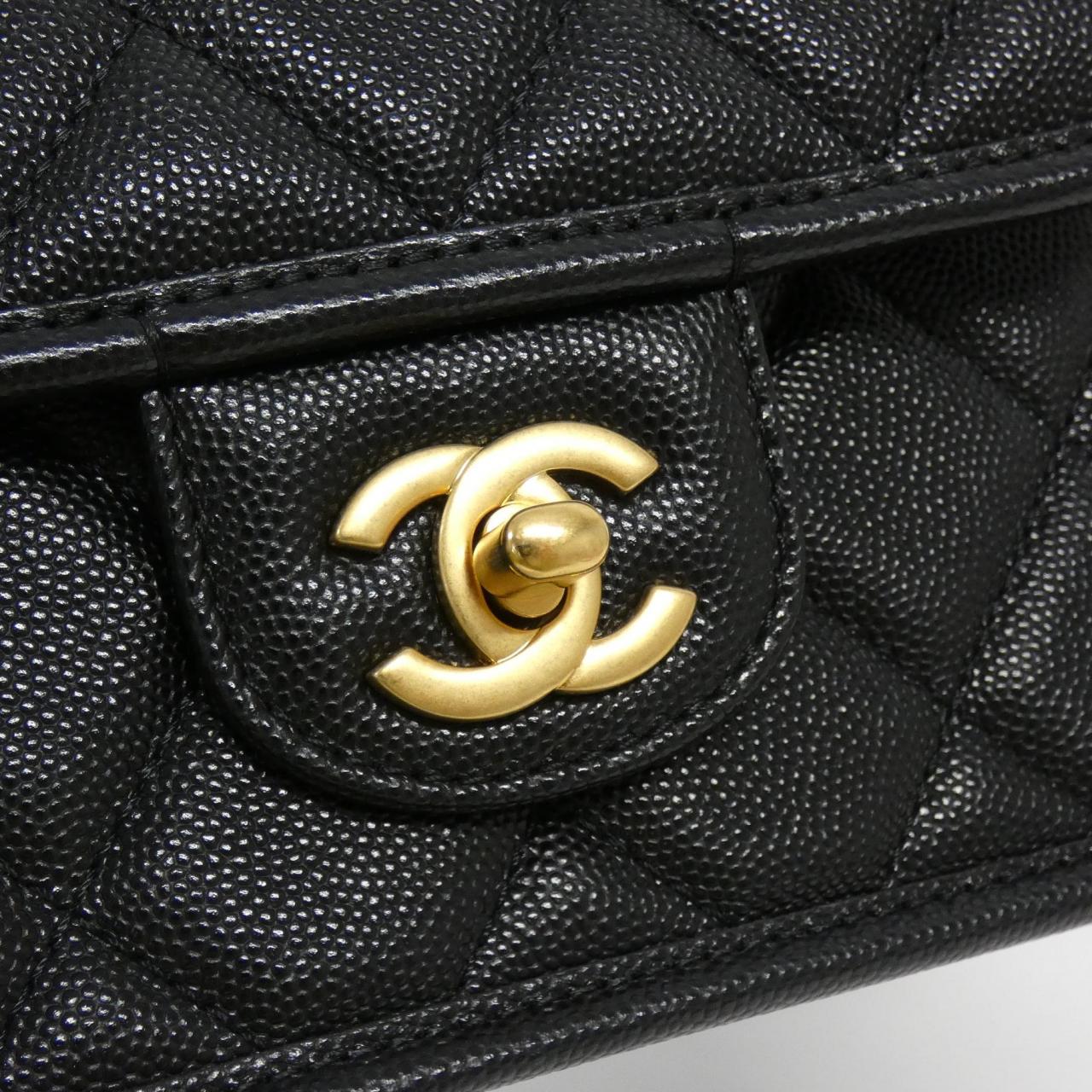 CHANEL AS3652 shoulder bag