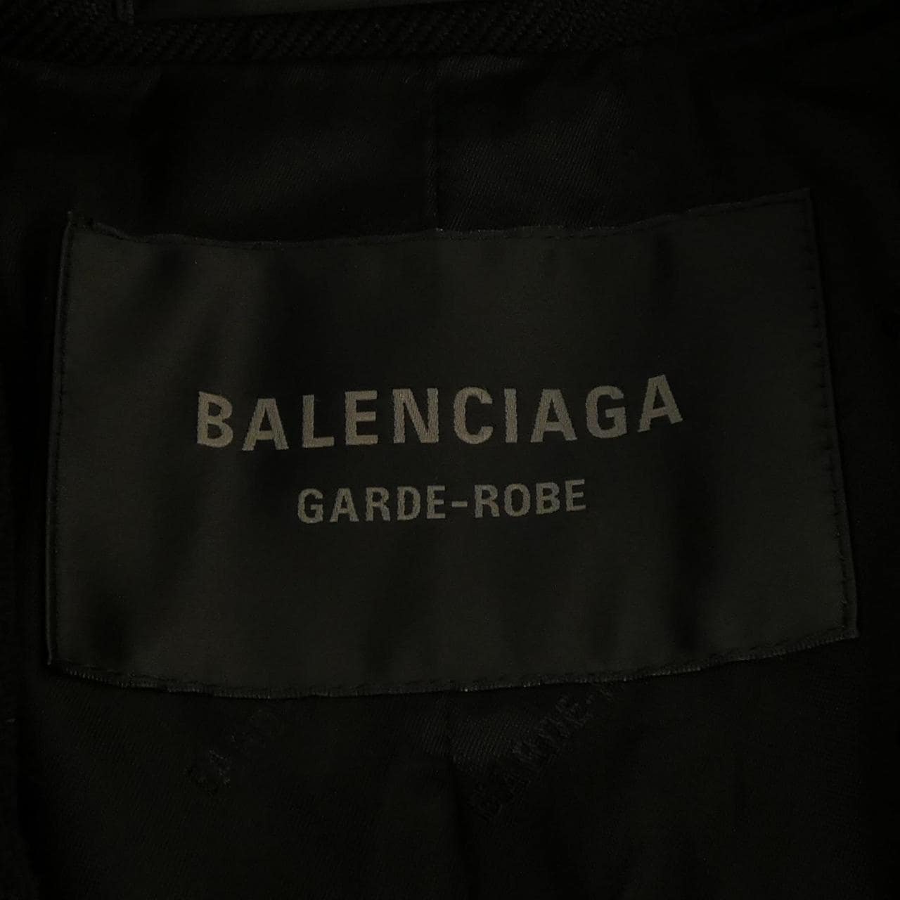バレンシアガ BALENCIAGA 814488 TKT29 チェスターコート