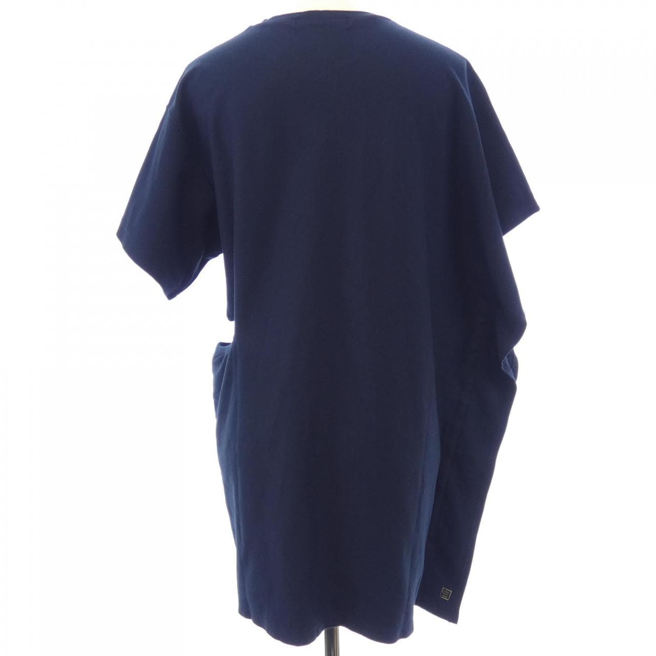 NAKAGAMI Tシャツ
