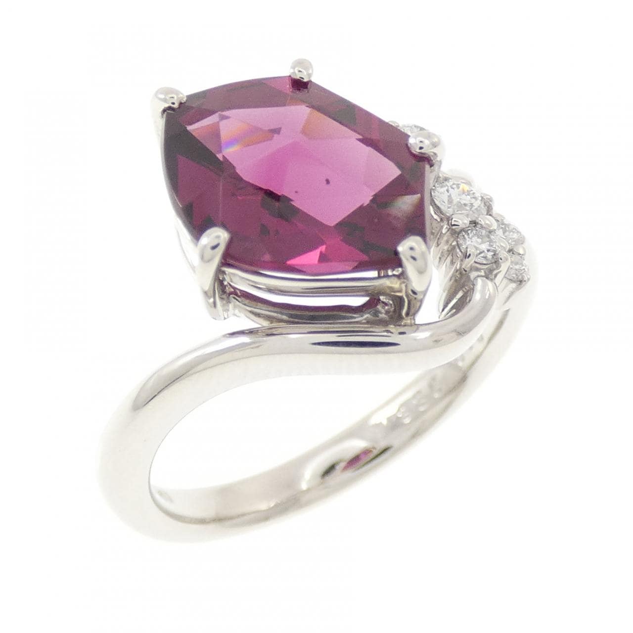 PT900 ガーネット リング 3.36CT