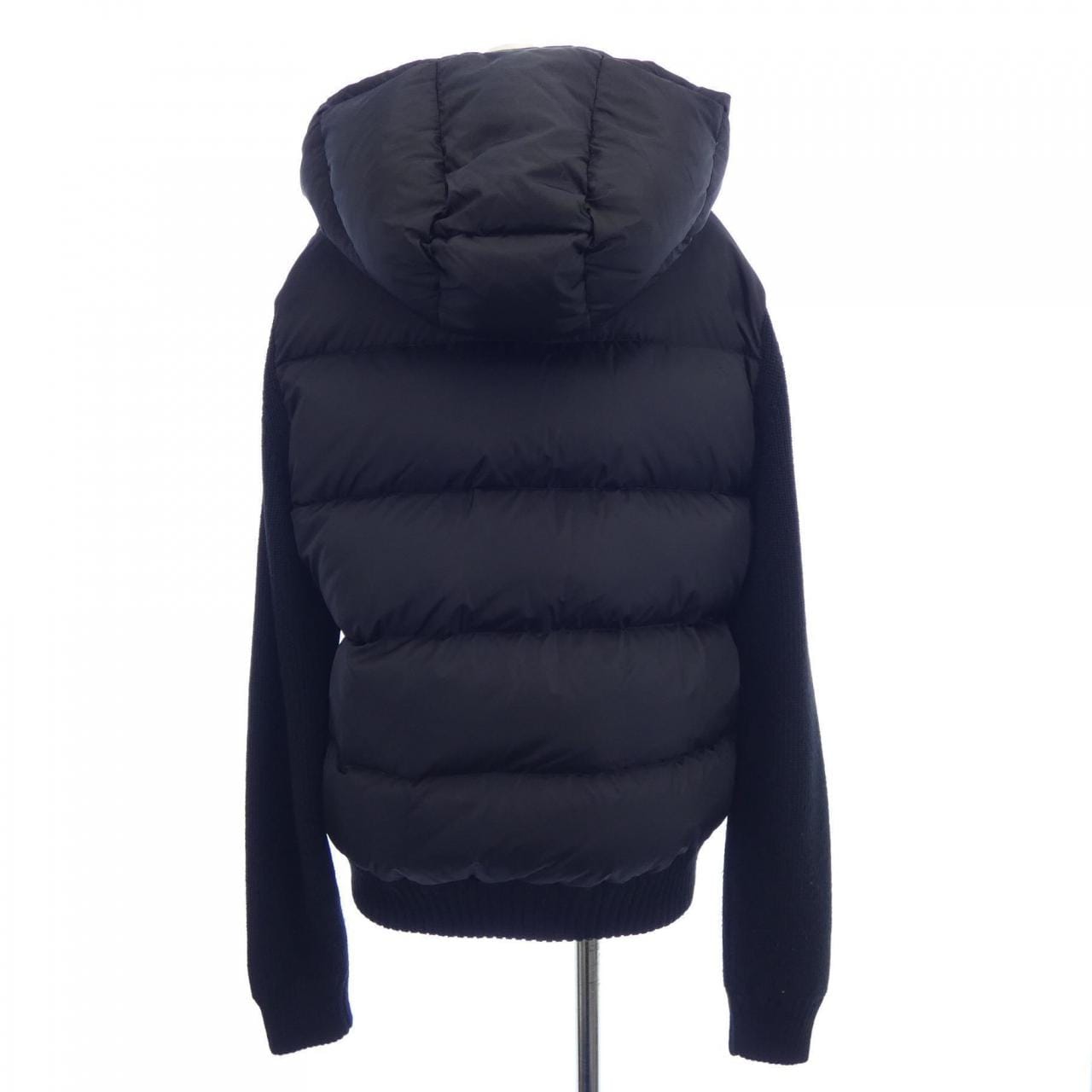 モンクレール MONCLER ダウンジャケット