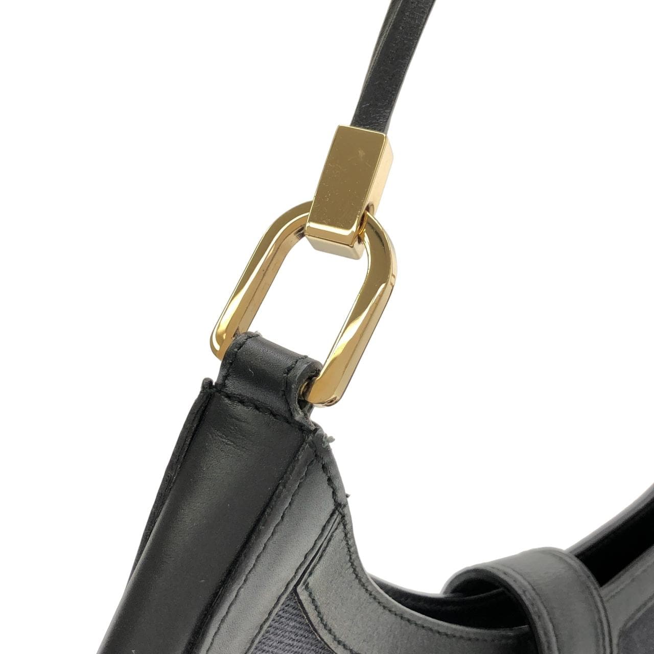 [vintage] Gucci 001 4141 肩背包