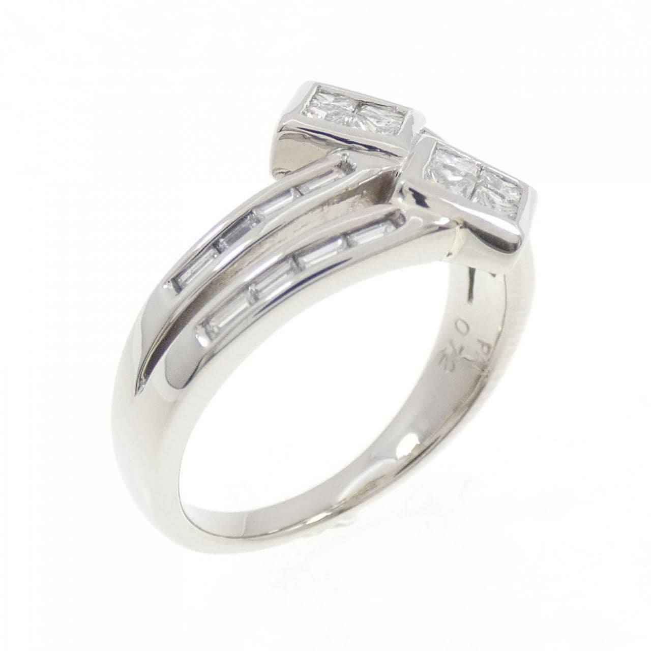 PT900 ダイヤモンド リング 0.72CT