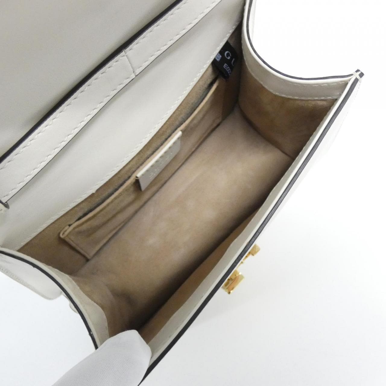 グッチ SYLVIE 470270 D4ZAG バッグ