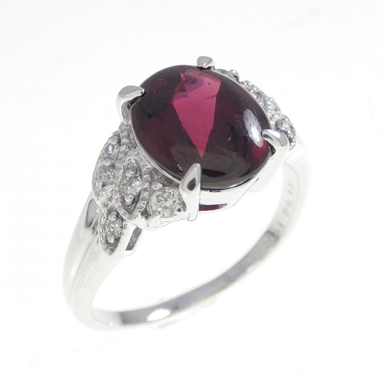 K18WG ガーネット リング 3.31CT