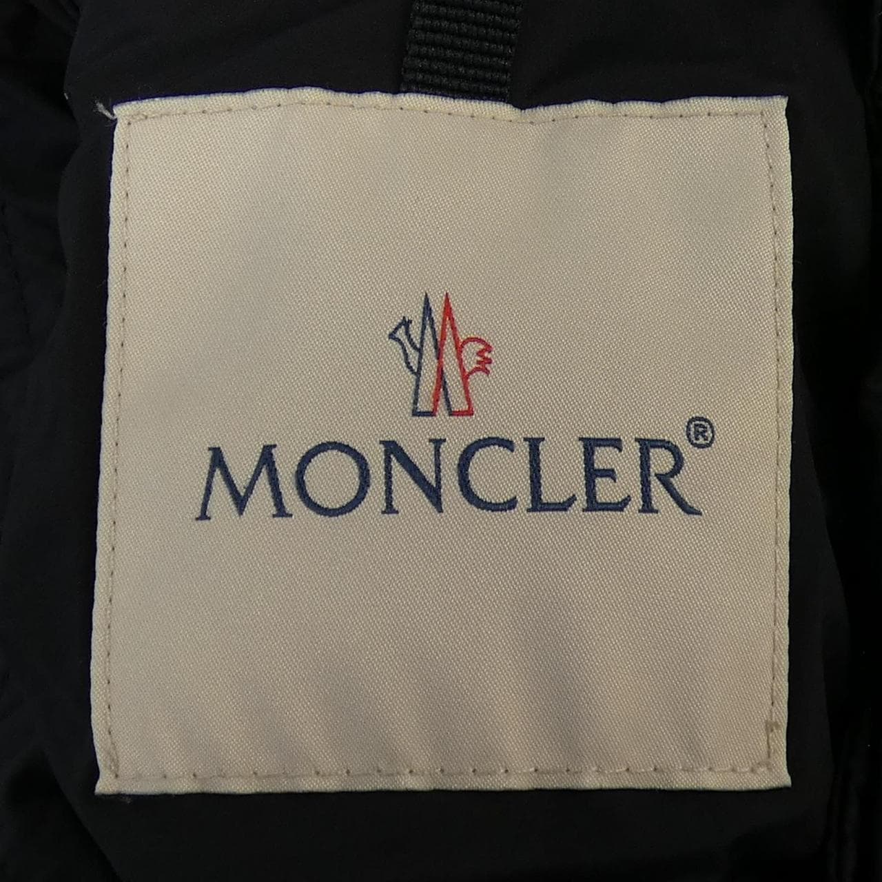 モンクレール MONCLER ダウンジャケット