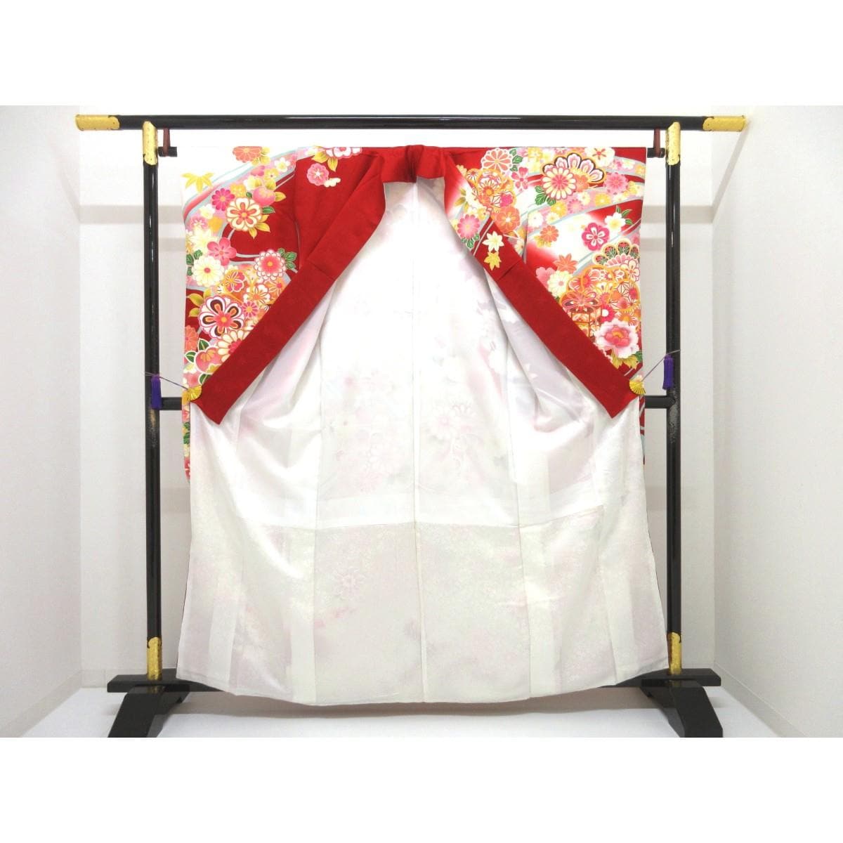 振袖　友禅金彩加工　刺繍入りボカシ染
