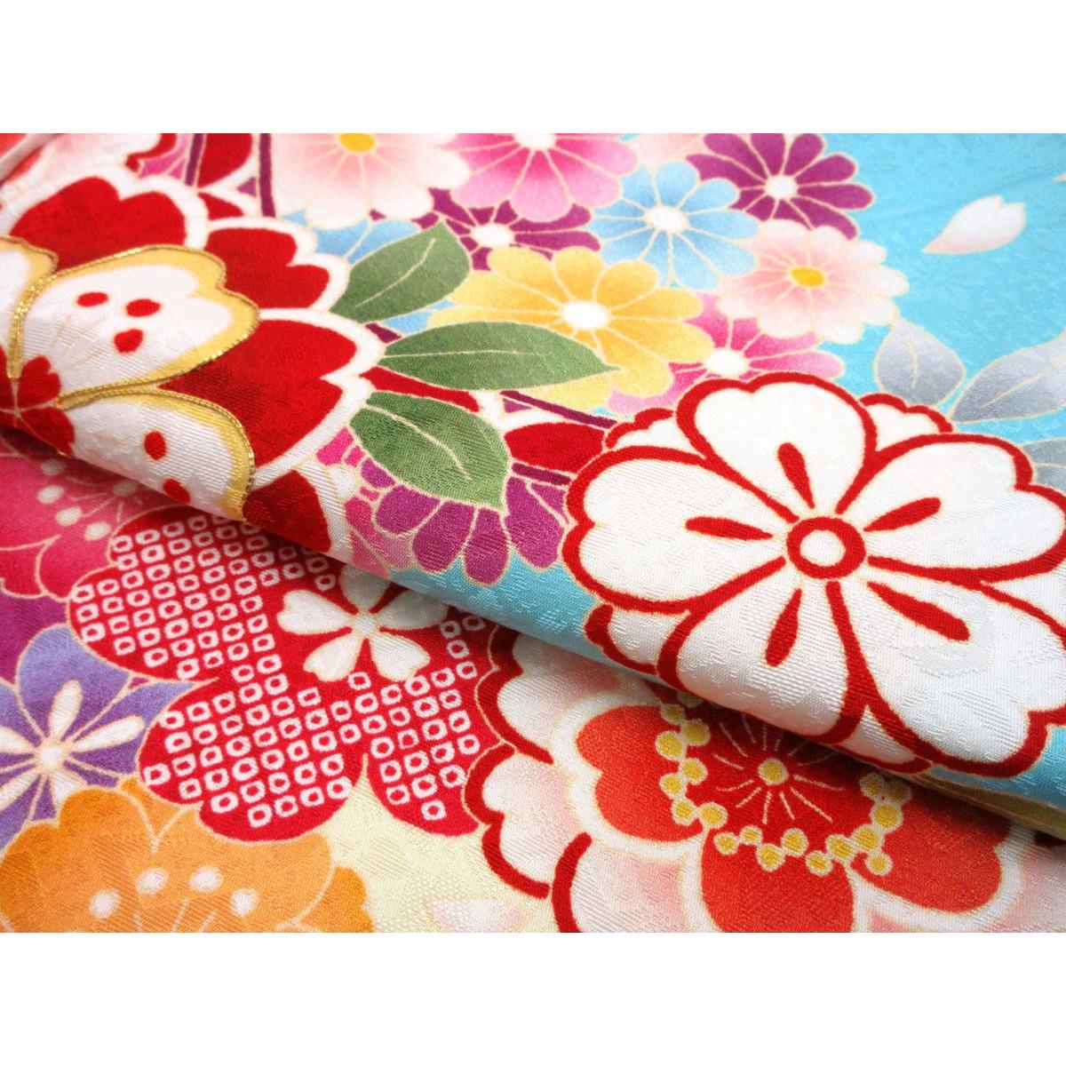 振袖　友禅加工刺繍入り　ボカシ染