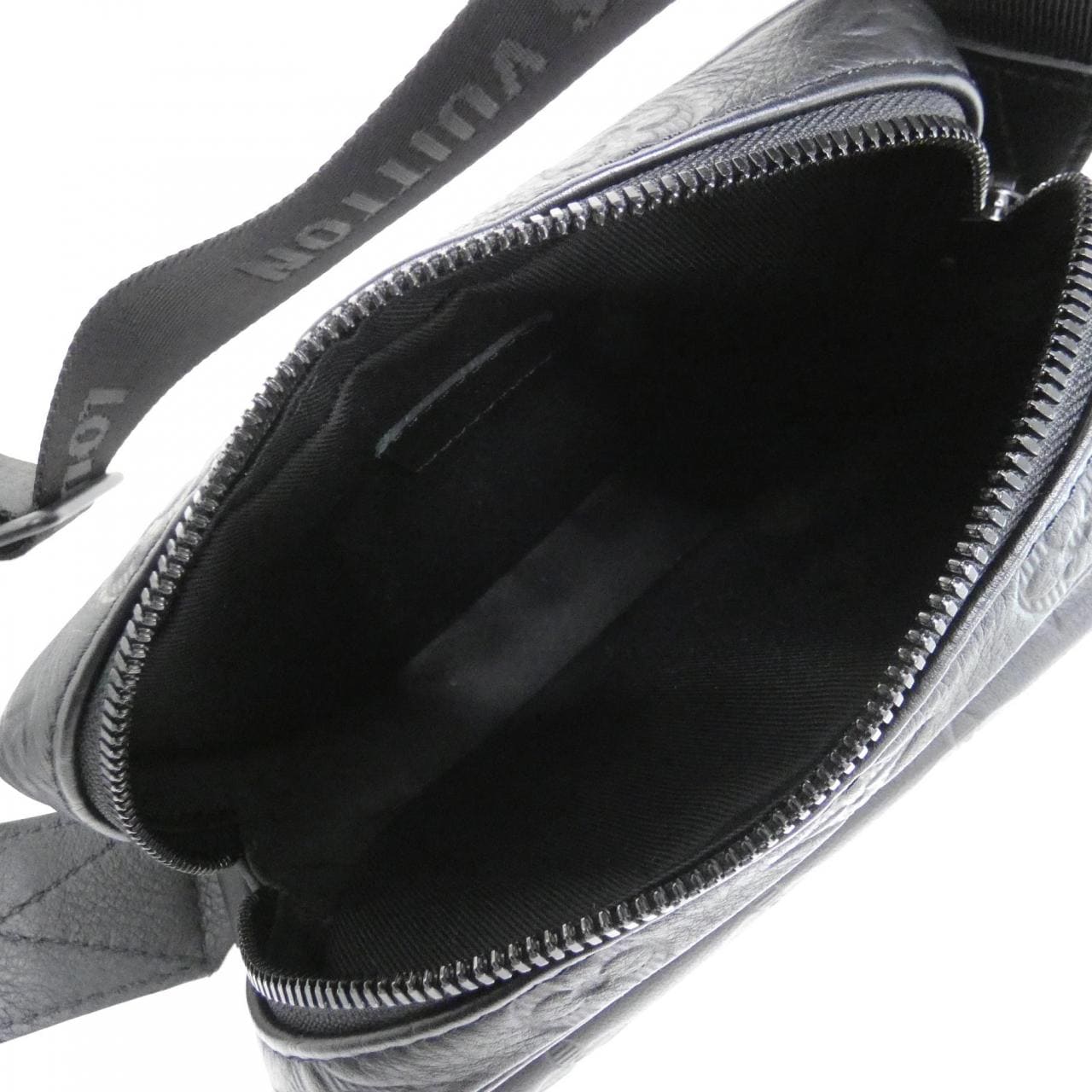 ルイヴィトン モノグラム シャドウ ゲットアウェイ メッセンジャー M12516 ショルダーバッグ