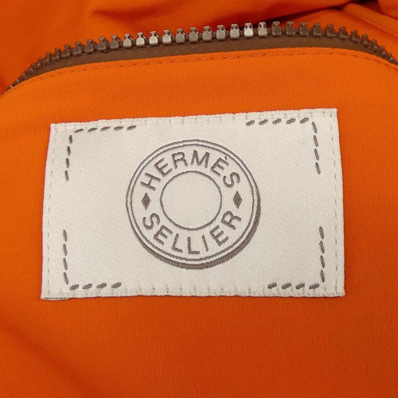エルメス HERMES 3076 ダウンジャケット