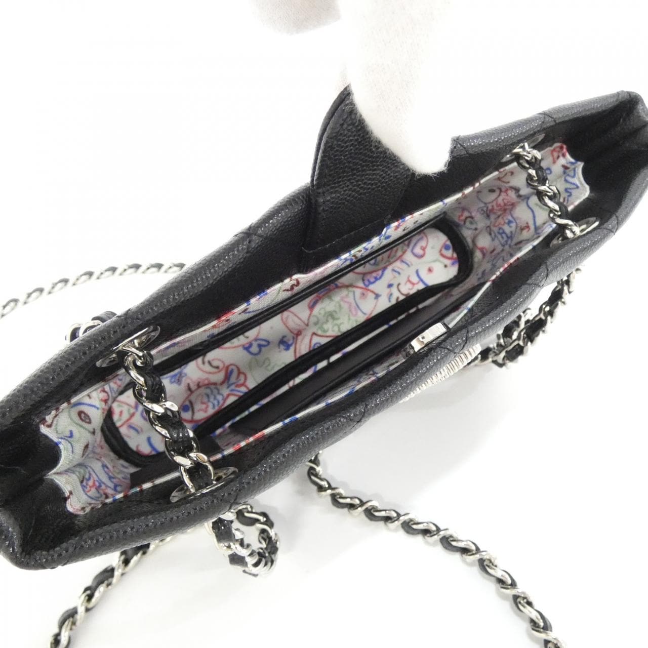 シャネル AP4417 チェーンクラッチ