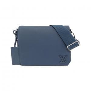 LOUIS VUITTON shoulder bag