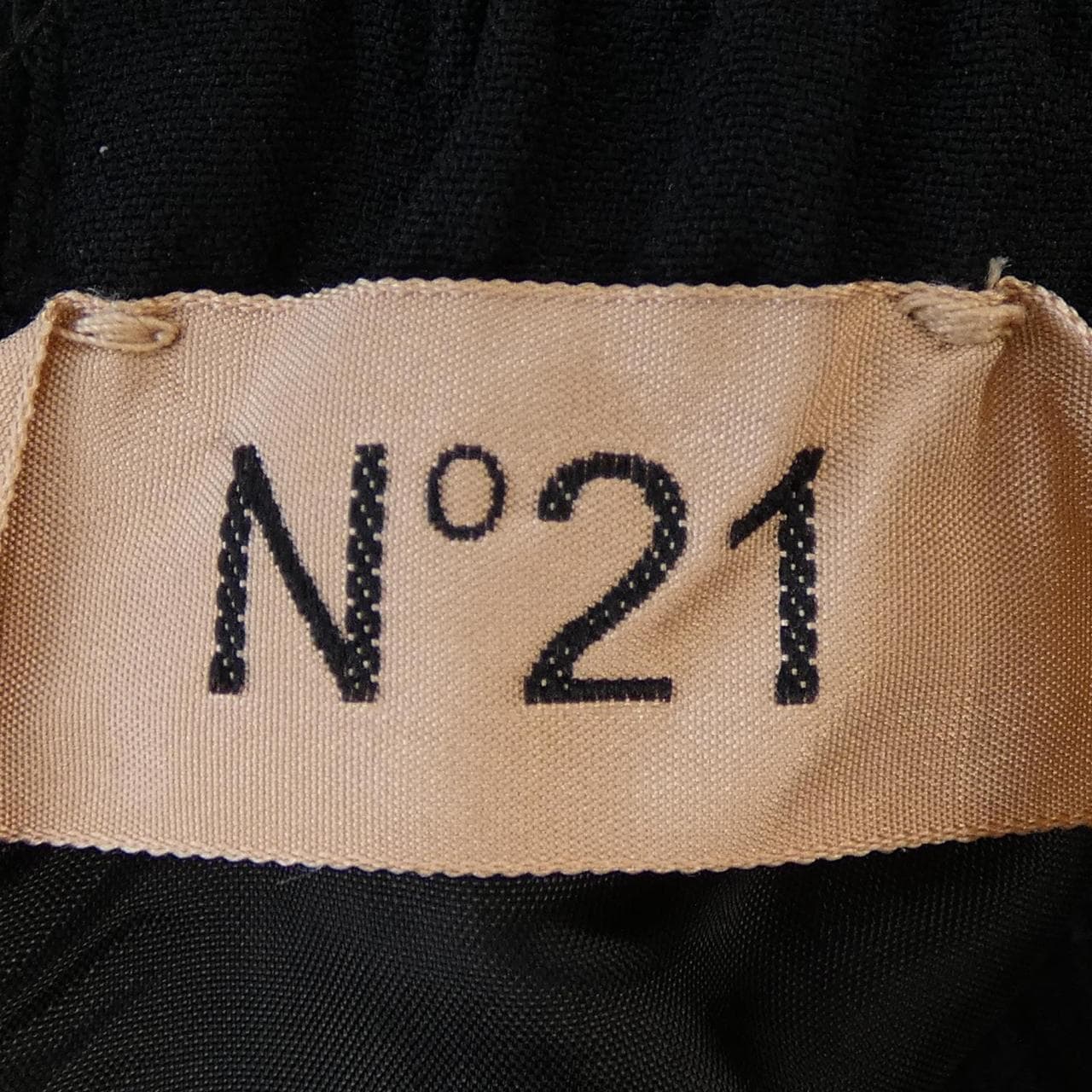 ヌメロヴェントゥーノ N°21 19A-C032-5336 スカート