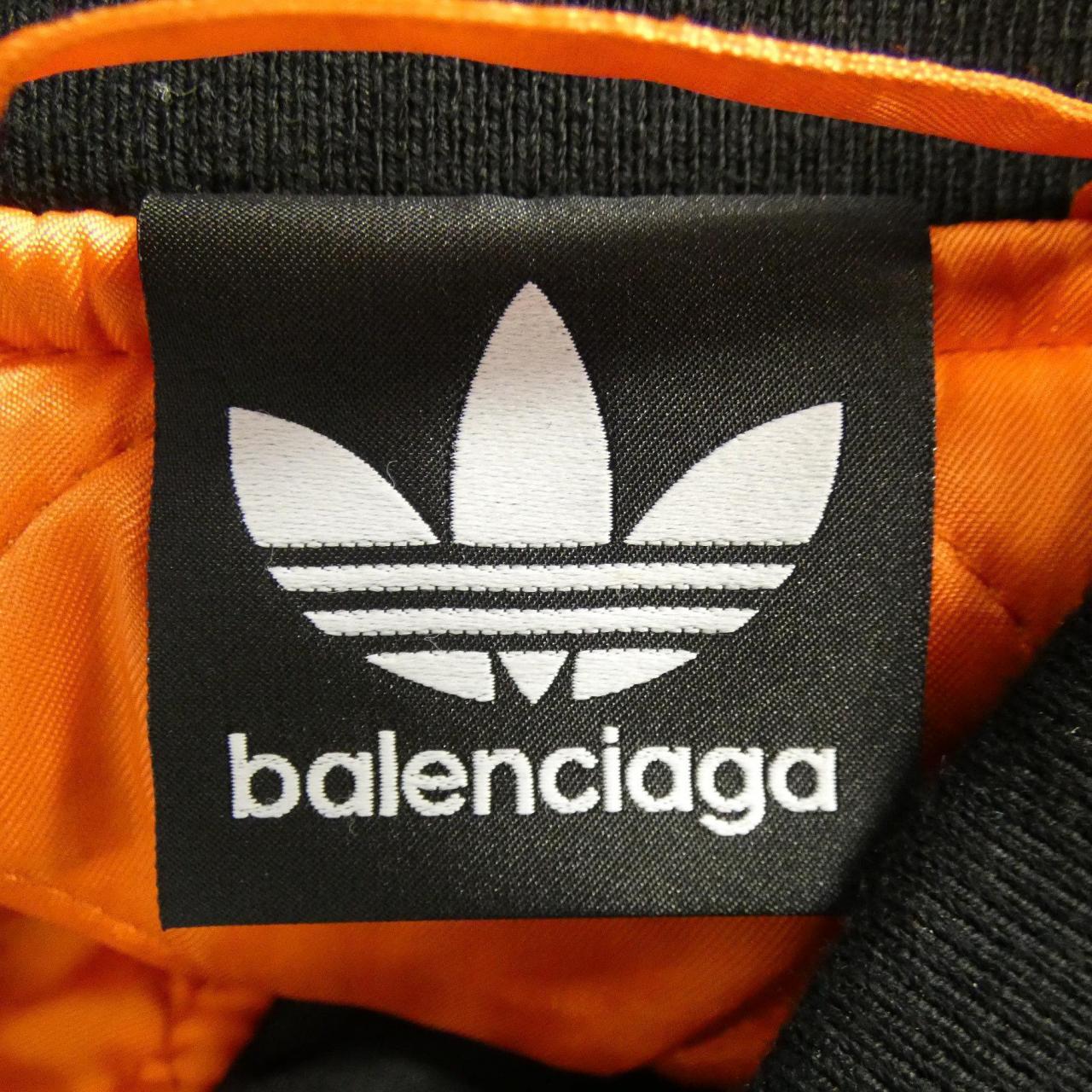 バレンシアガ BALENCIAGA 725335 TN027 ブルゾン