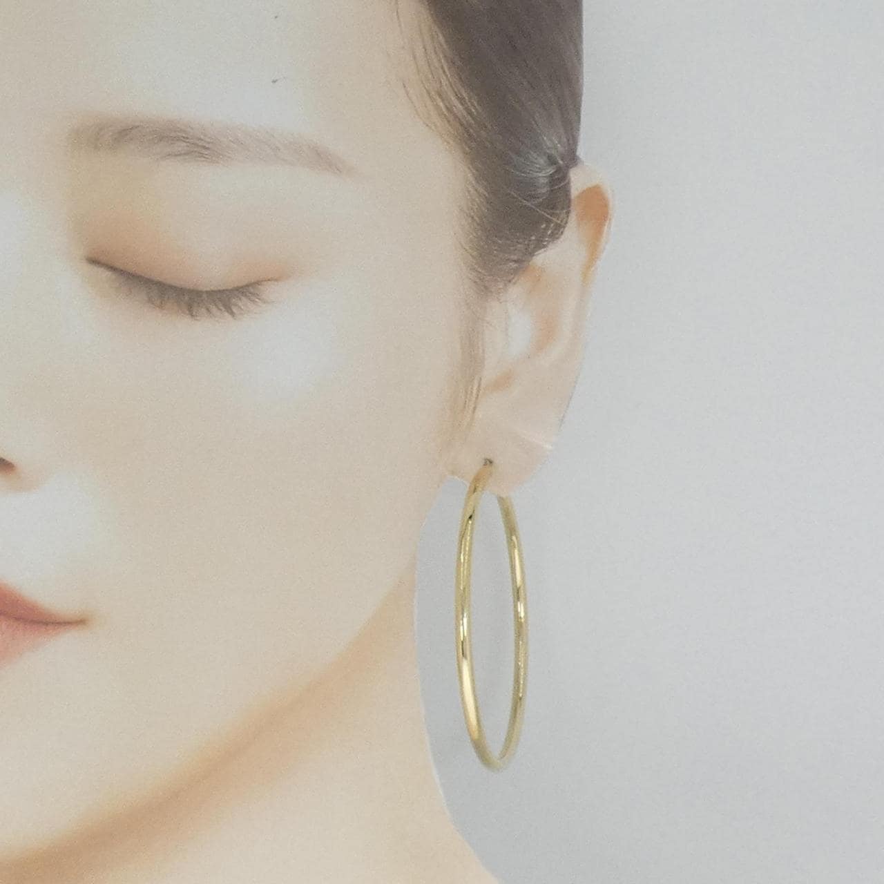 K18YG hoop earrings