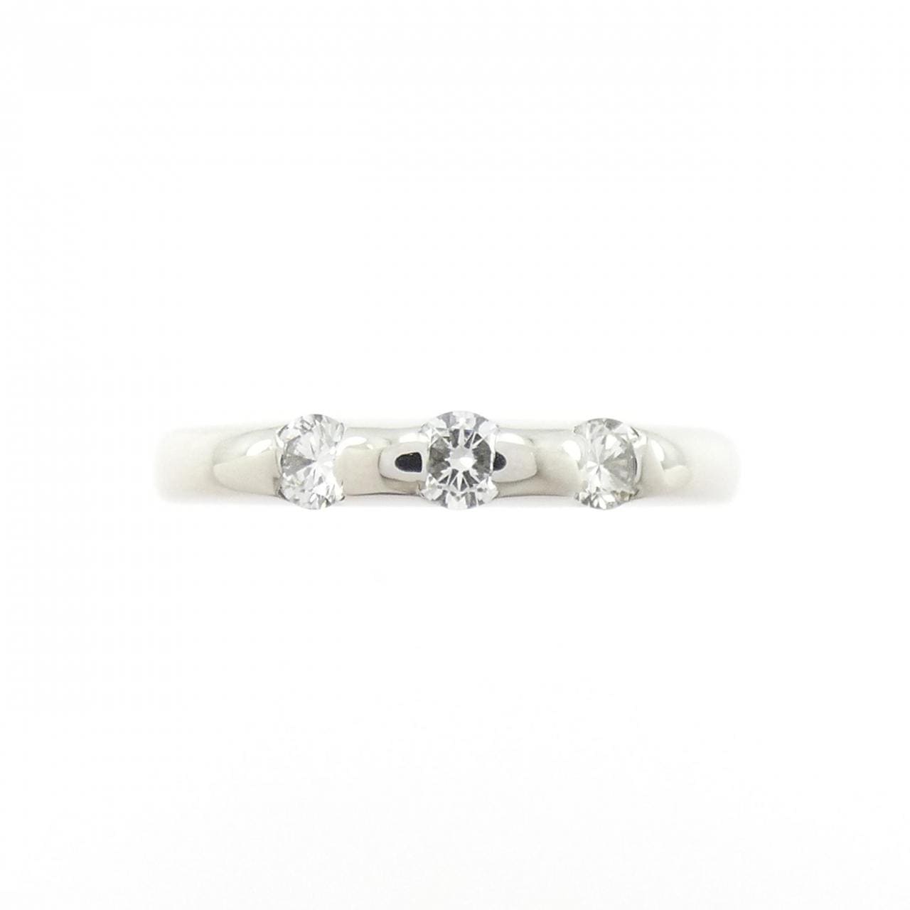 PT900 スリーストーン ダイヤモンド リング 0.32CT