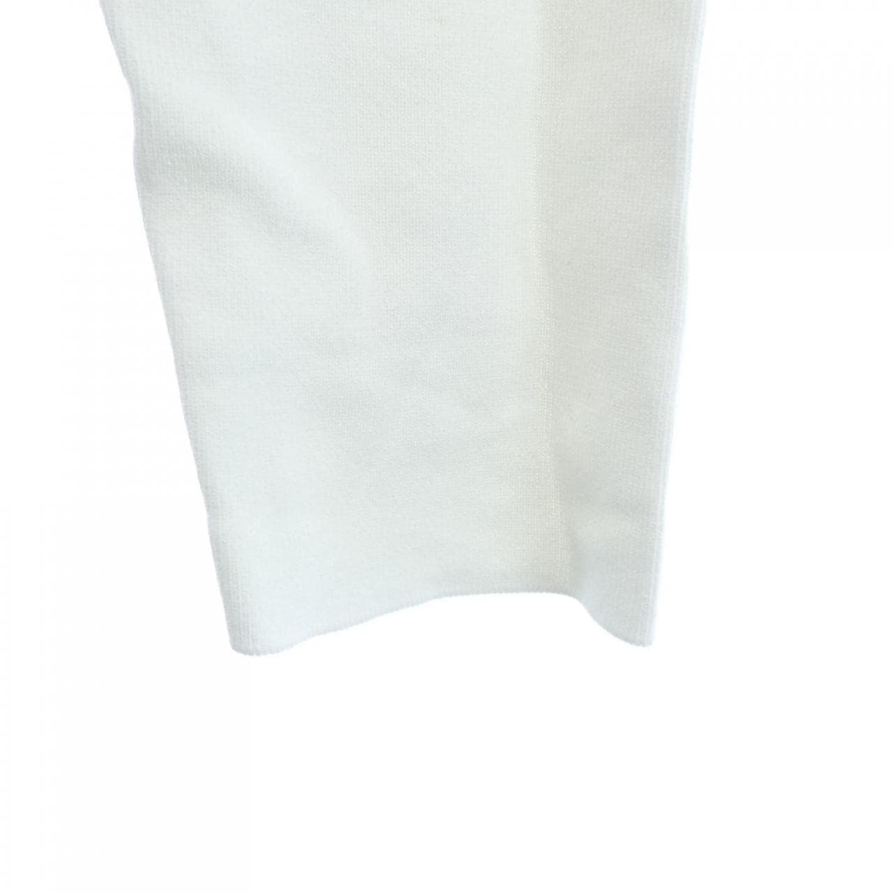 トゥービーシック TO BE CHIC W5F01-312-02 パーカー