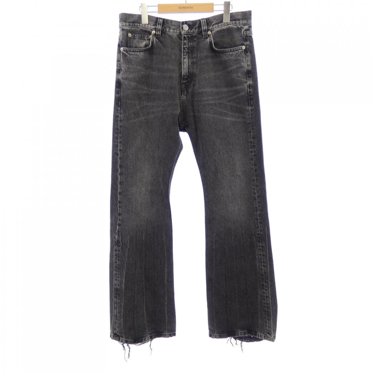 バレンシアガ BALENCIAGA 697829 TBP47 UNISEX ジーンズ