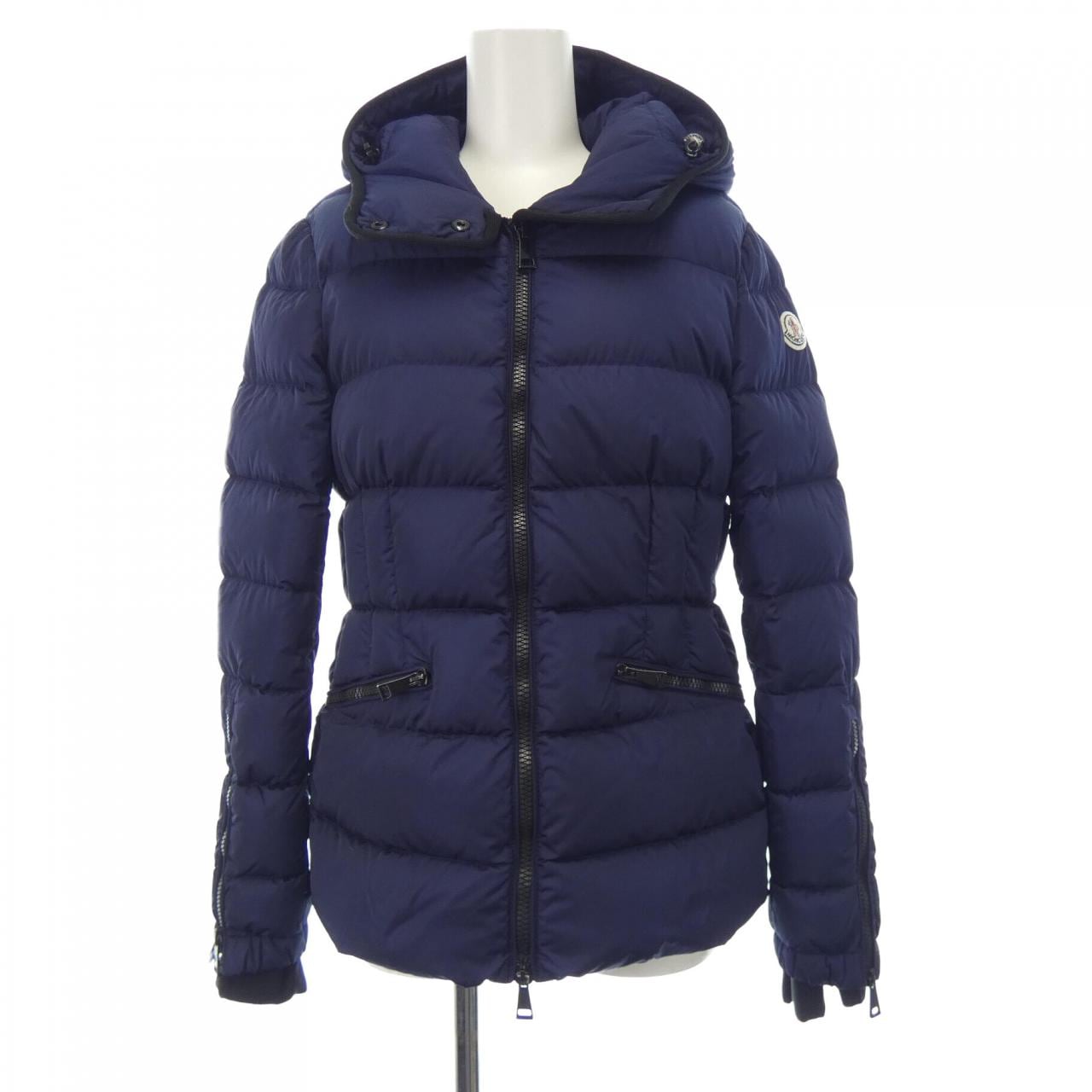 モンクレール MONCLER ダウンジャケット