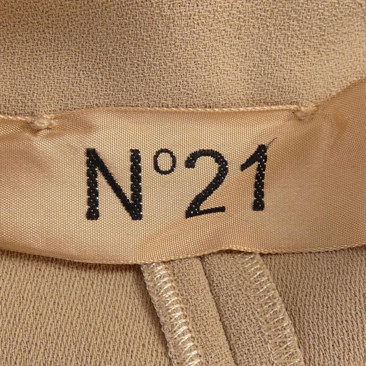 ヌメロヴェントゥーノ N°21 P24IN2M H0115159 ワンピース