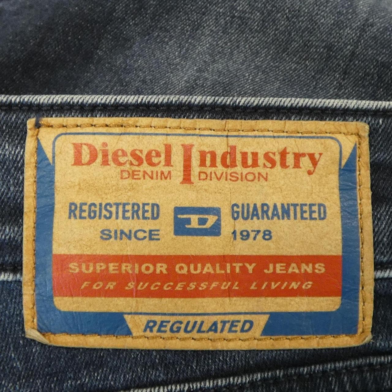 Diesel 1969 D-EBBEY Jeans
