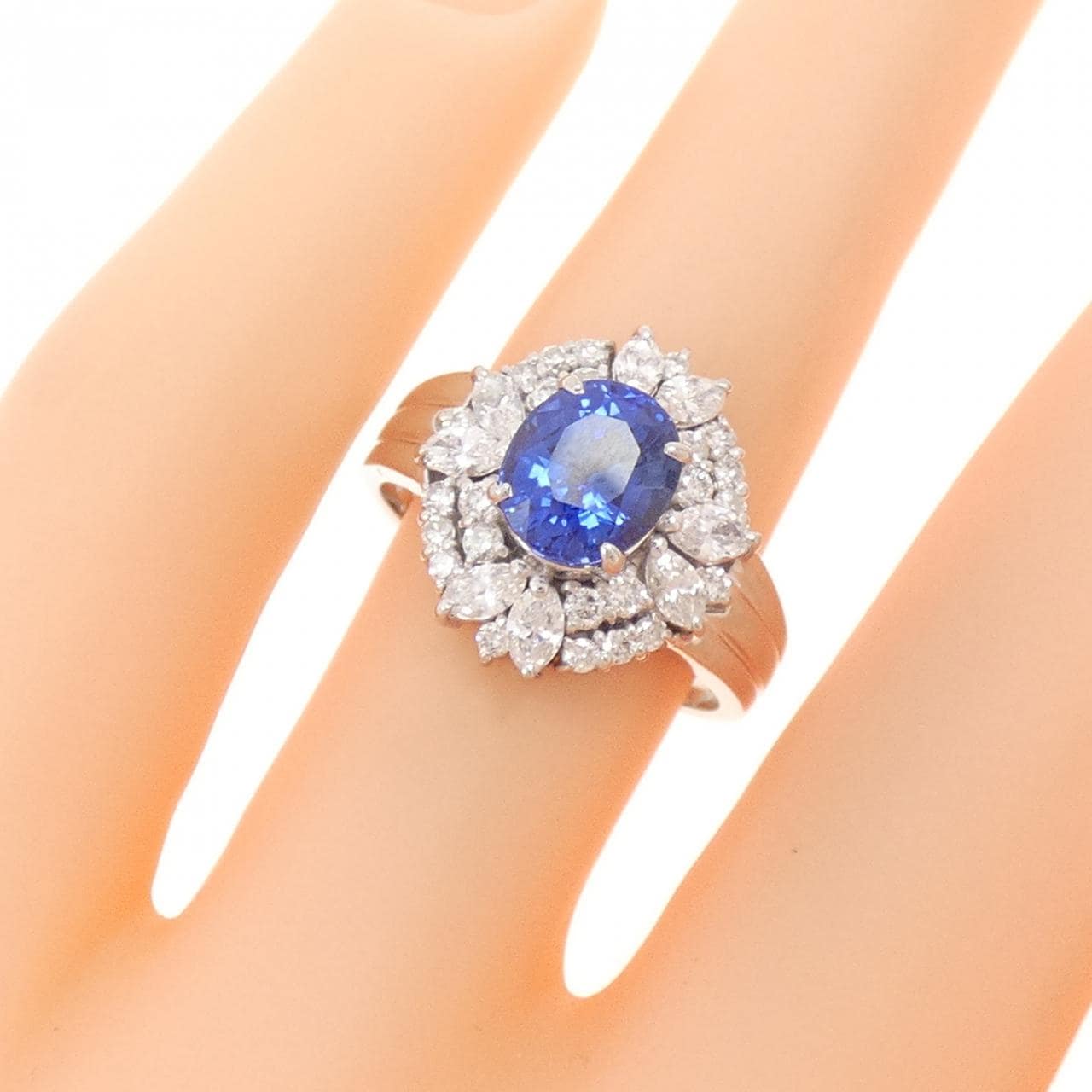 PT900 サファイヤ リング 1.74CT