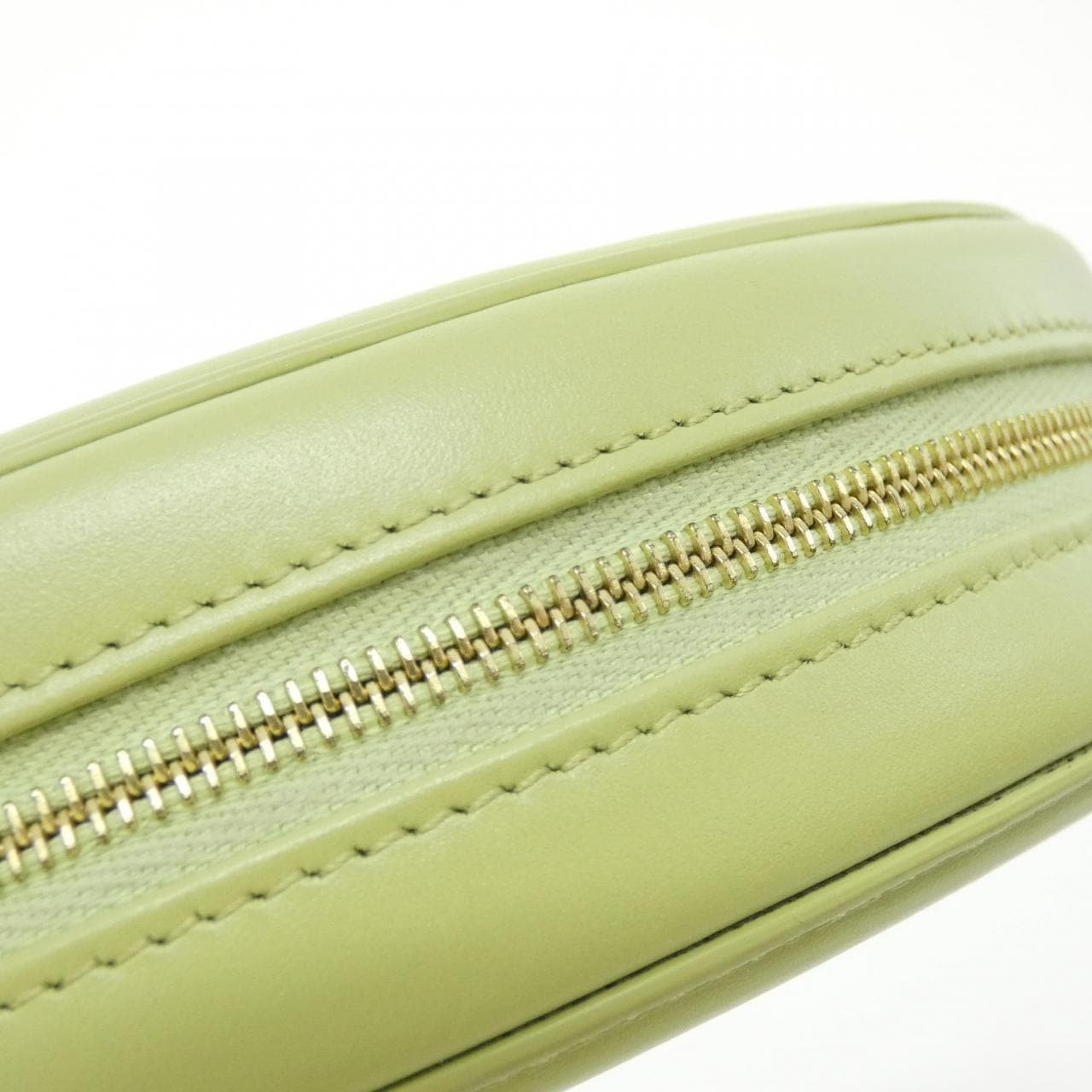 セリーヌ クロス ボディ オーバル パース 10I703DPQ ショルダーバッグ