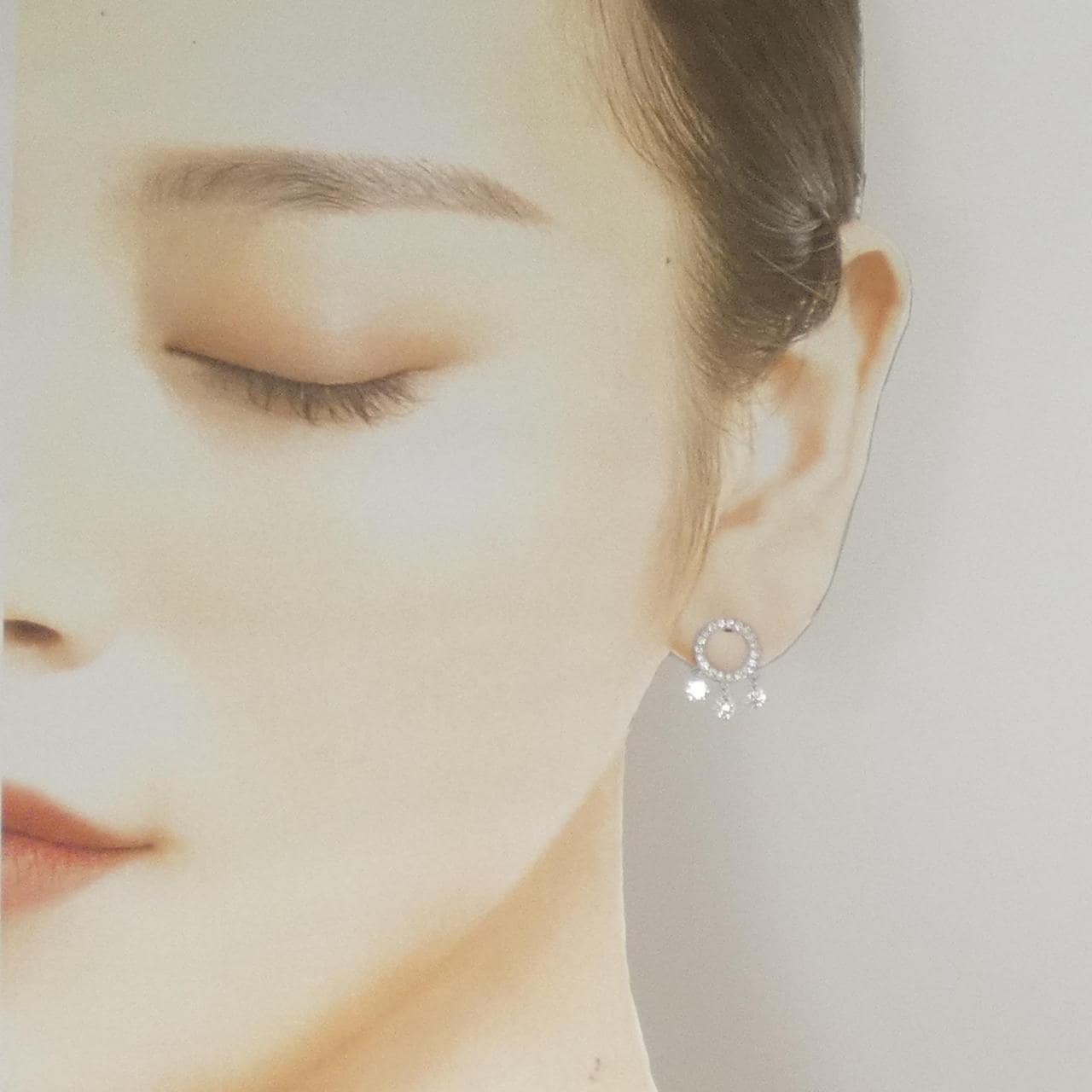 K18WG ダイヤモンド ピアス 1.05CT