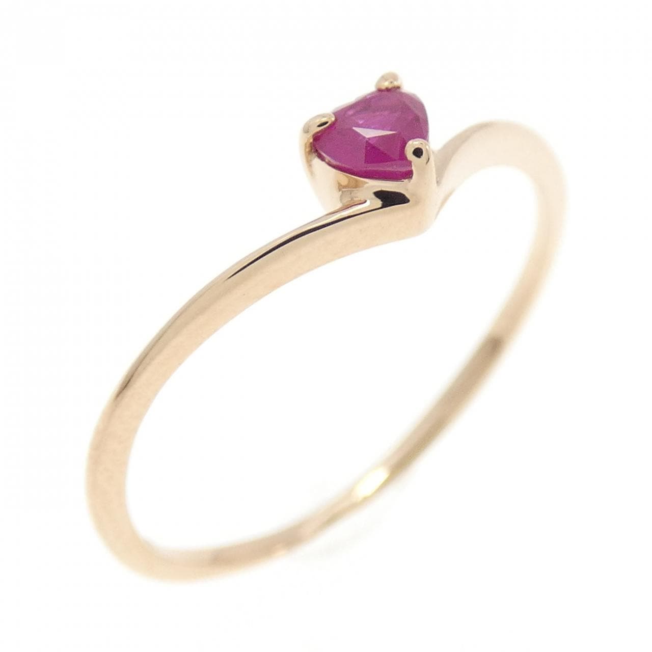 K18PG Heart Ruby Ring