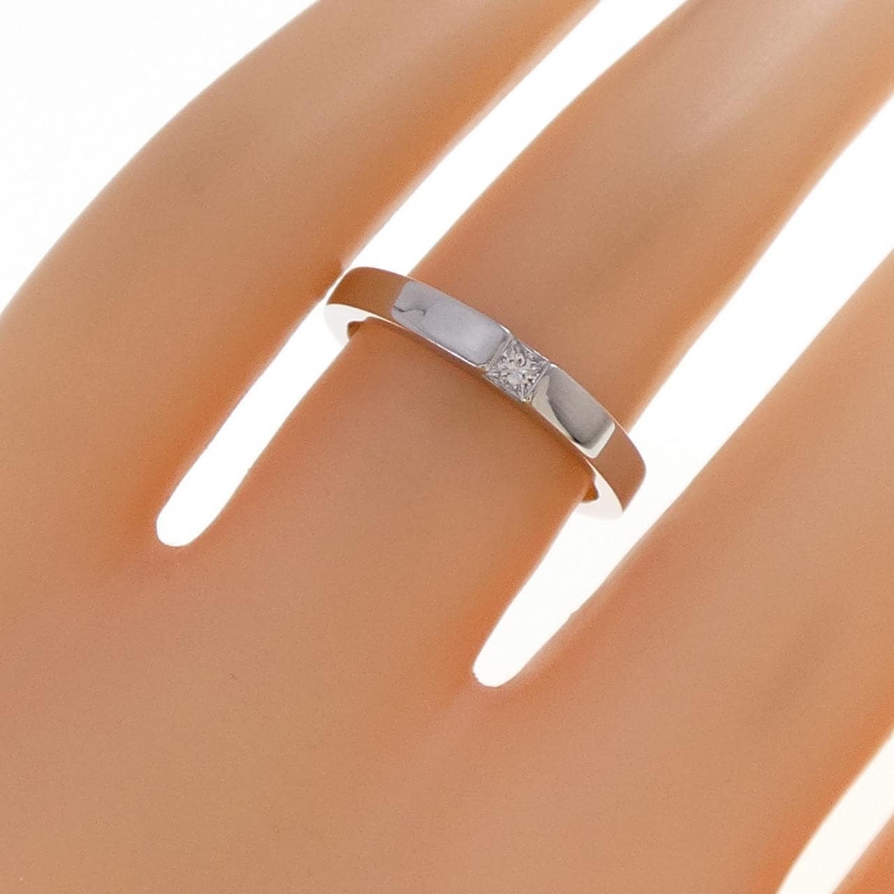 ハリーウィンストン プリンセスカット リング