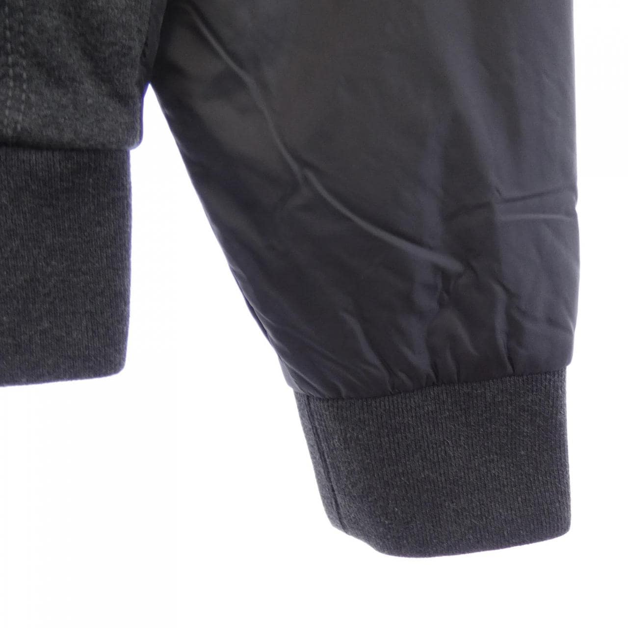 モンクレール MONCLER 20918403300 ブルゾン