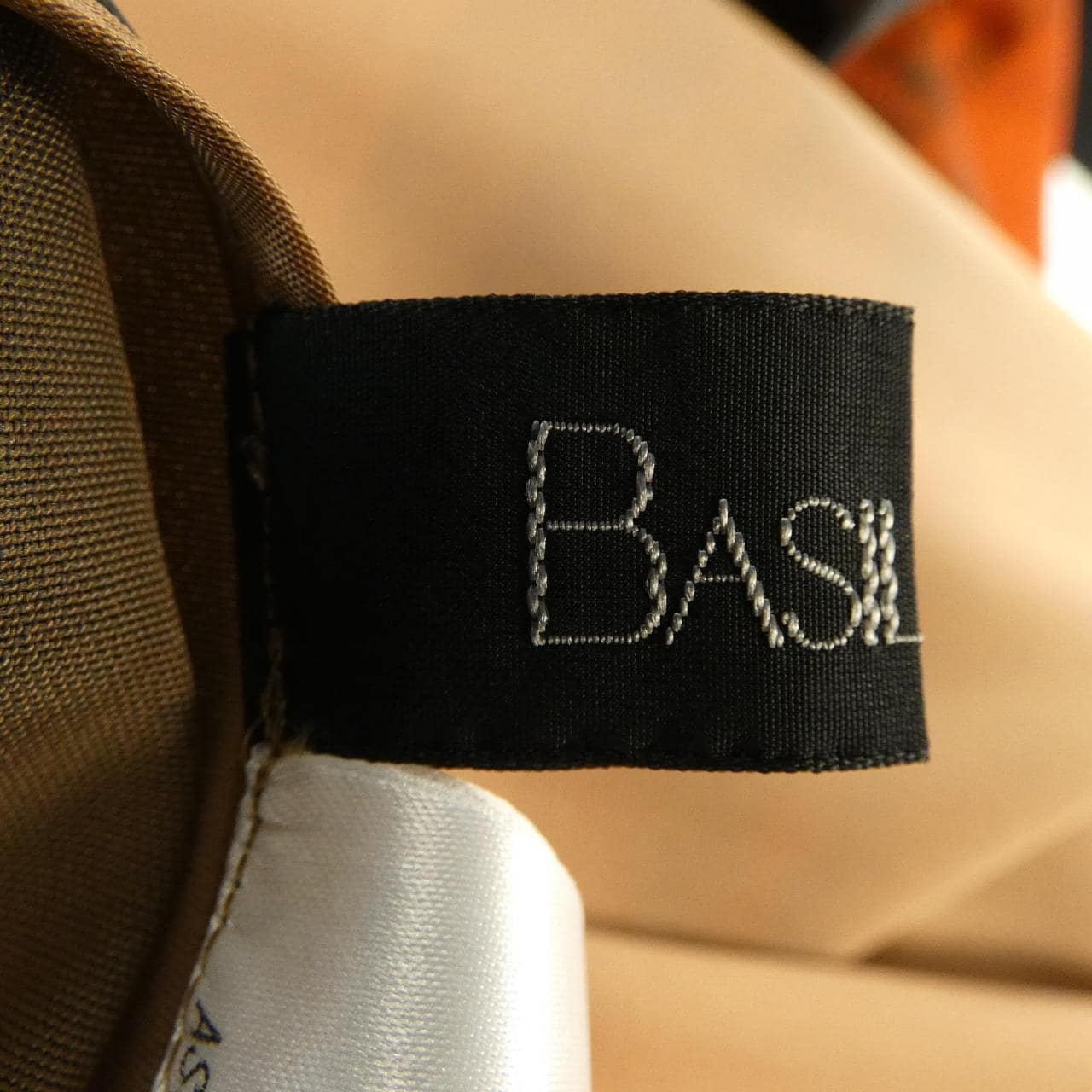 バジーレ28 BASILE 28 スカート