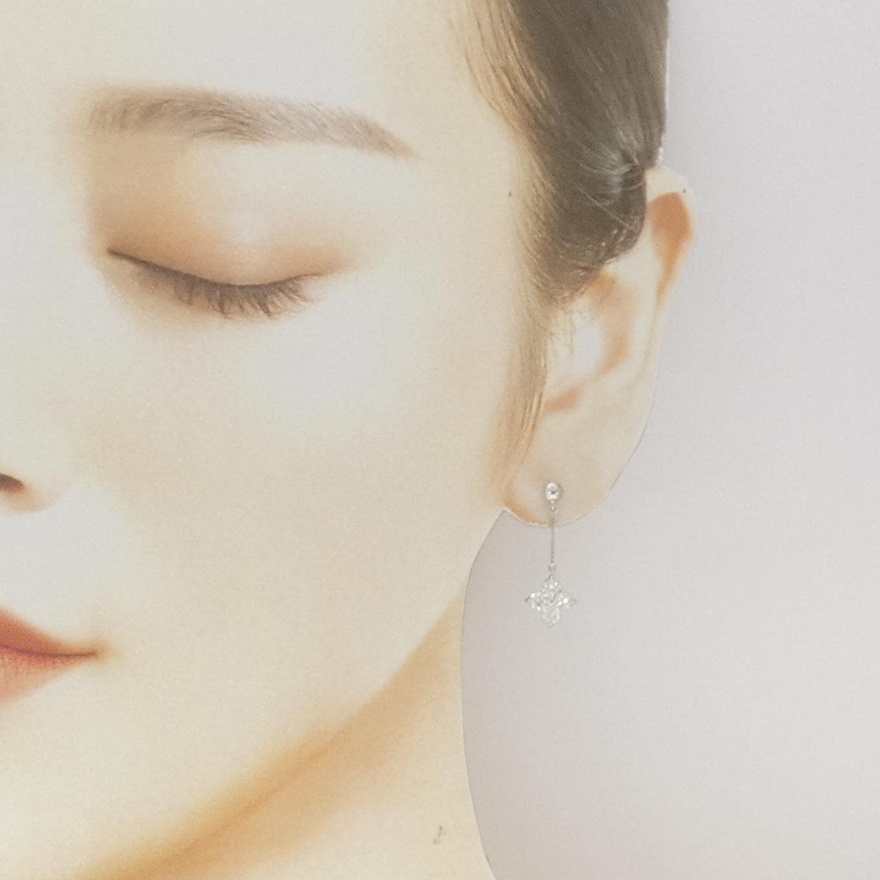 PT900 フラワー ダイヤモンド ピアス 1.00CT