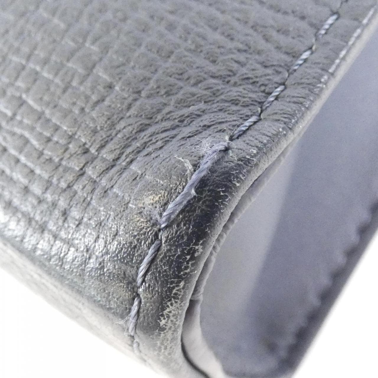 LOUIS VUITTON Monogram Drip Pochette Voyage M45961 包