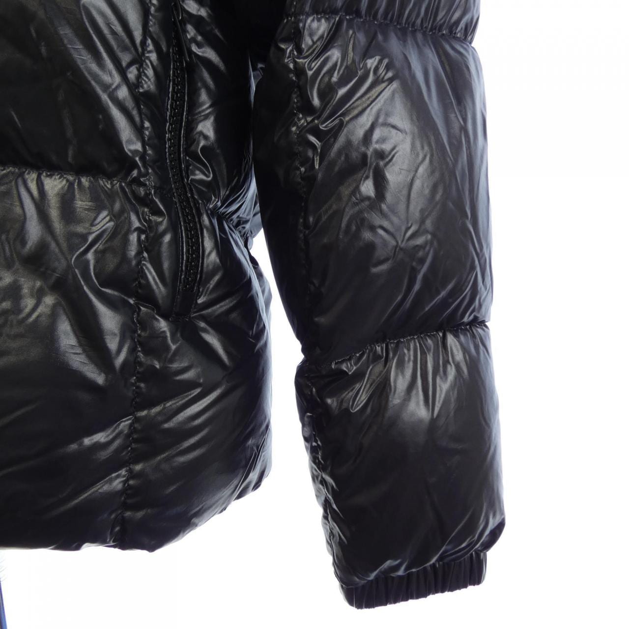 モンクレール MONCLER PARANA ダウンジャケット