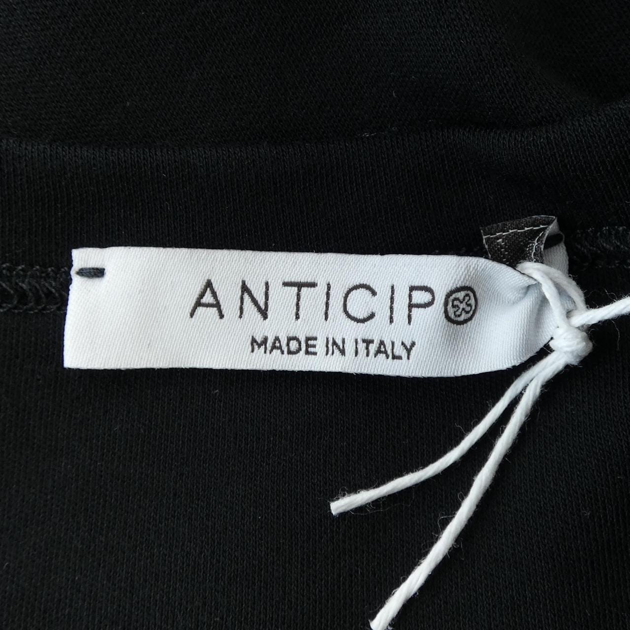 アンティーチポ ANTICIPO Tシャツ