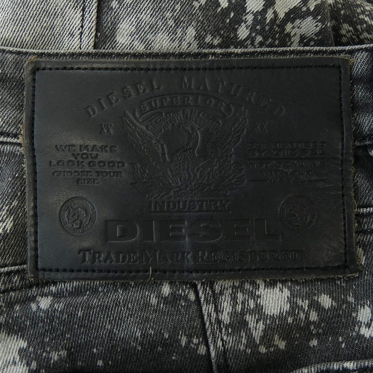 ディーゼル DIESEL ジーンズ