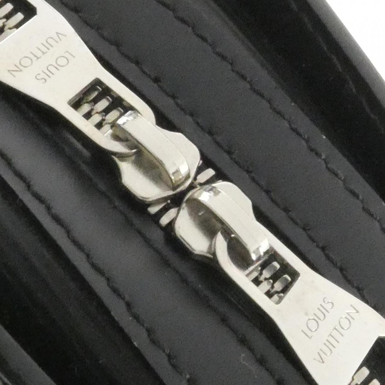 ルイヴィトン エピ バサーノ MM M54032 バッグ
