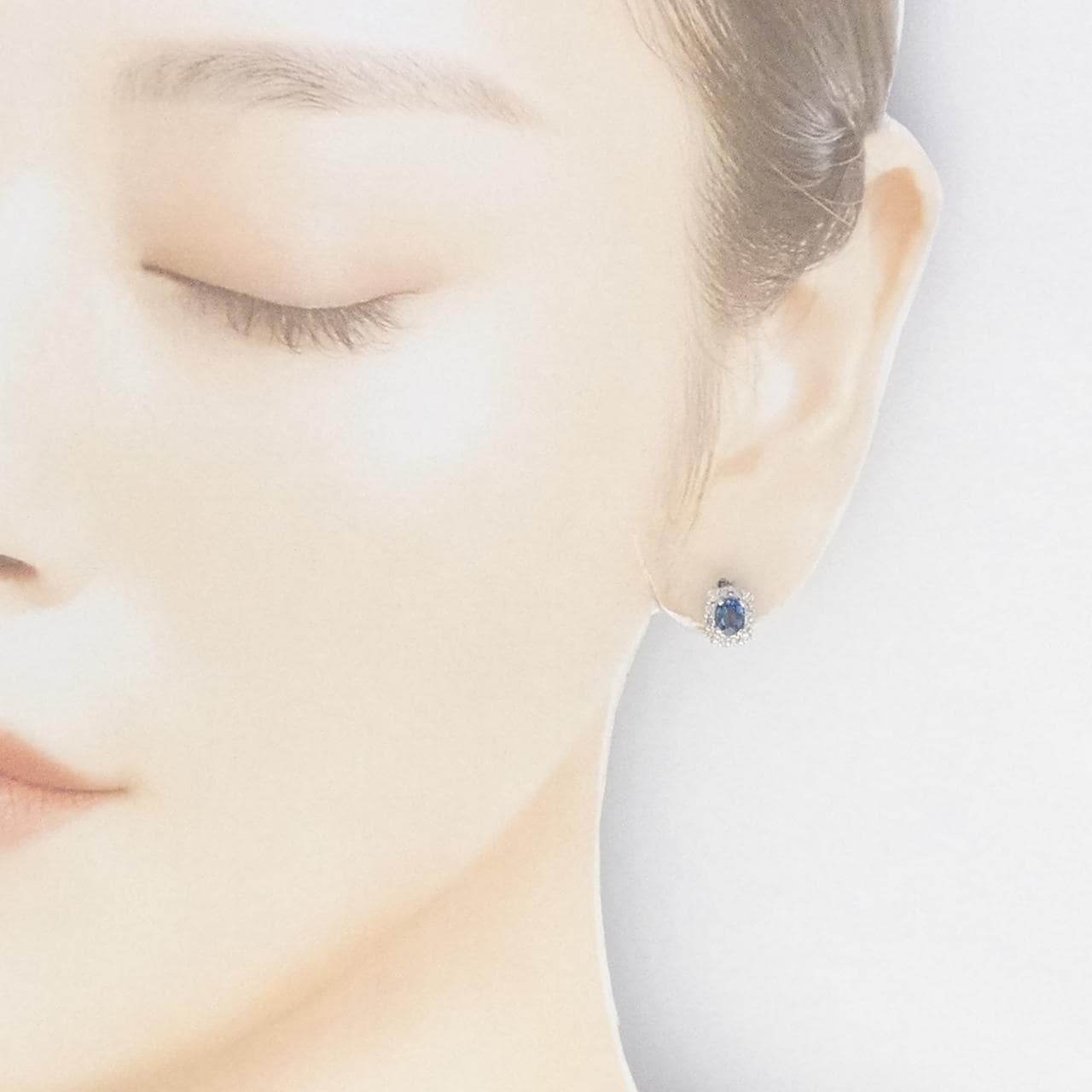 K18WG サファイヤ ピアス 1.01CT