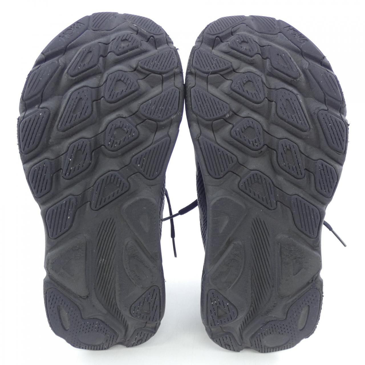 ホカオネオネ HOKA ONE ONE スニーカー
